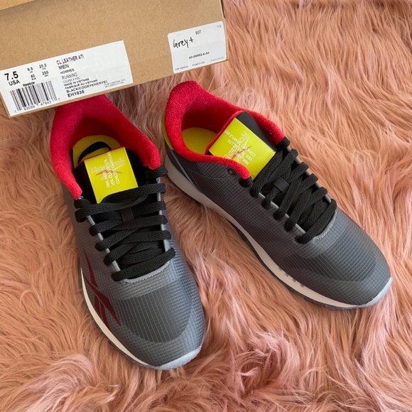 Mens Sneaker - Reebox - Picture 3 of 3